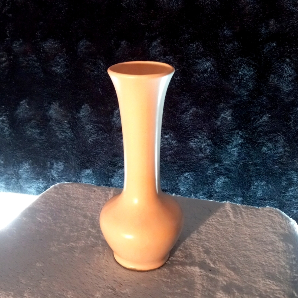 U.S.A CERAMIC VASE